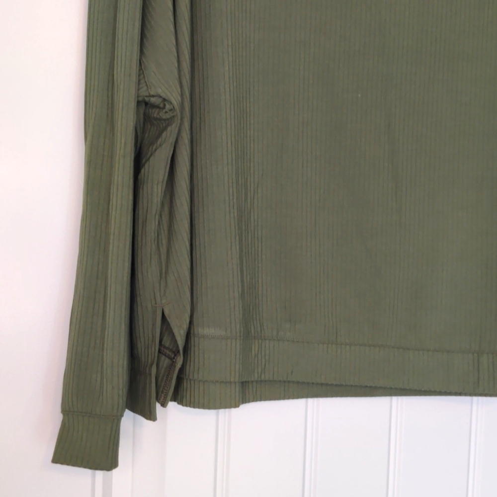 Old Navy Rib-Knit Top - Picture 4 of 7